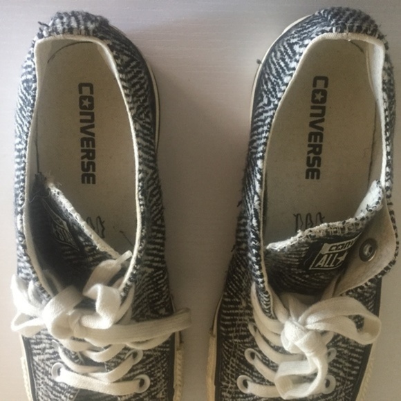 CONVERSE | Chuck Taylor All Star Black and White Special Edition - Picture 3 of 4